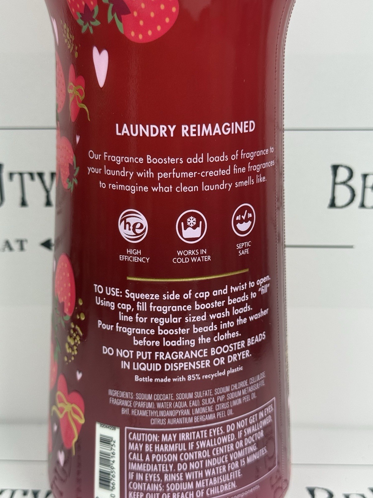 Bath & Body Works Strawberry Pound Cake Laundry Fragrance Booster Set