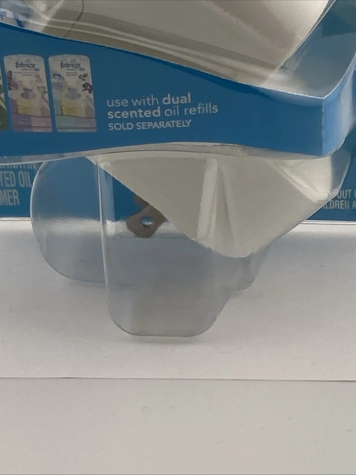Febreze NOTICEables Scented Oil Warmer Plug In 2 in 1 Air Freshener NO REFILL