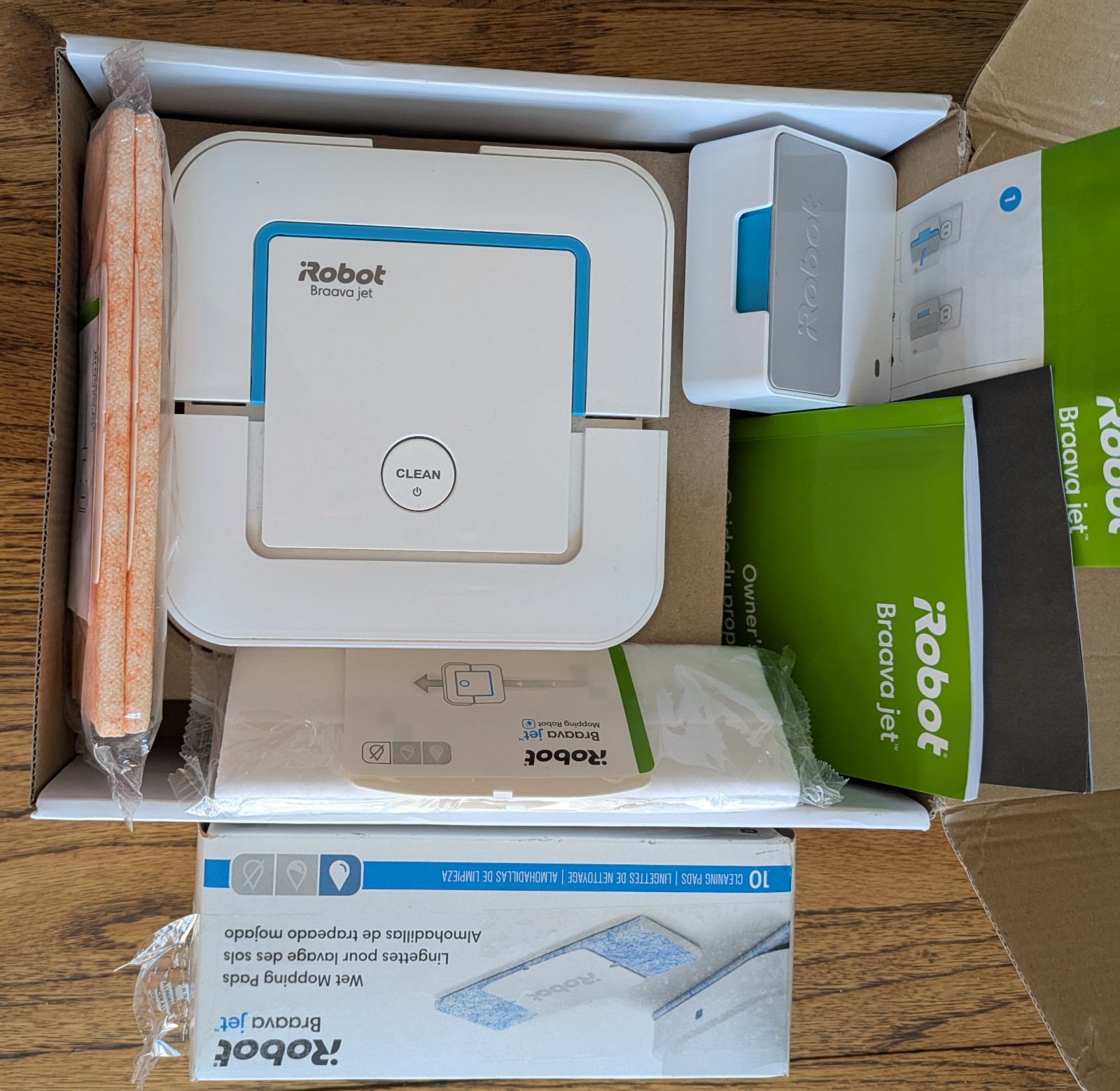 iRobot Braava Jet 240 Robot Mop App Control Precision Spray OPEN BOX Extra PADS
