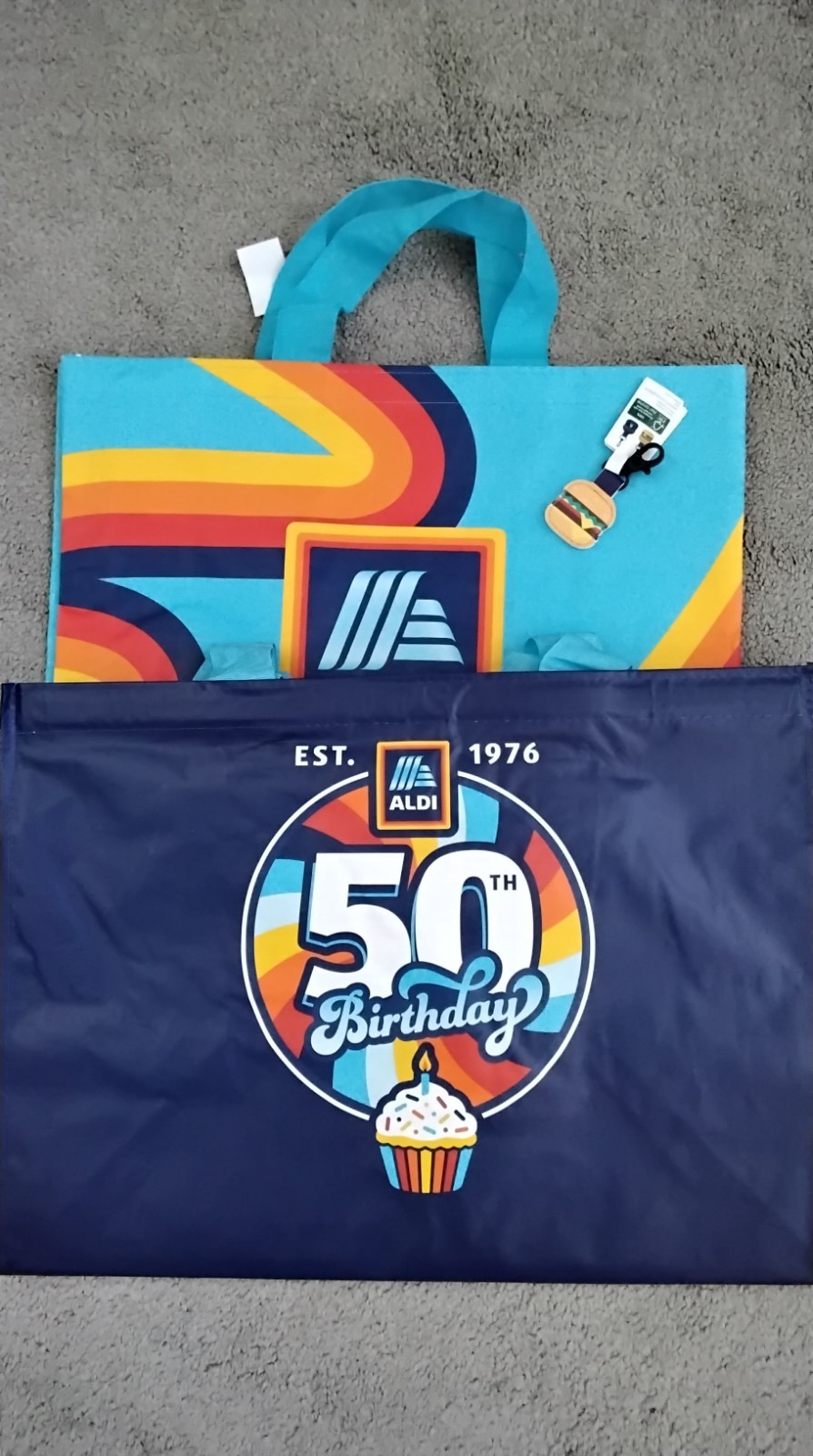 ALDI LOT New 50th B-Day CLICK AND STAY & Rainbow Bags + BURGER Quarter Keychain