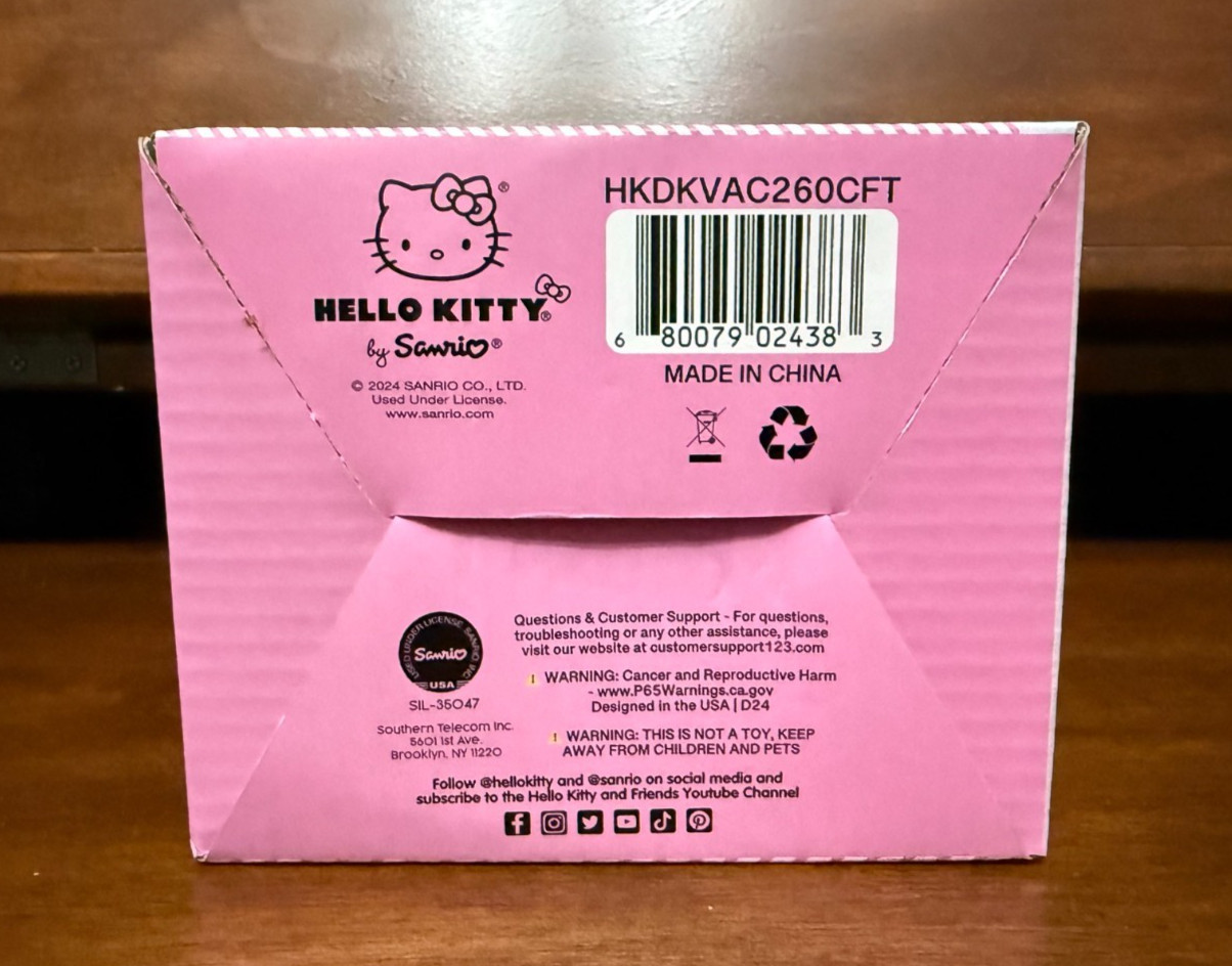 Sanrio HELLO KITTY Desktop Vacuum Battery Powered / Compact Handheld NEW IN BOX!