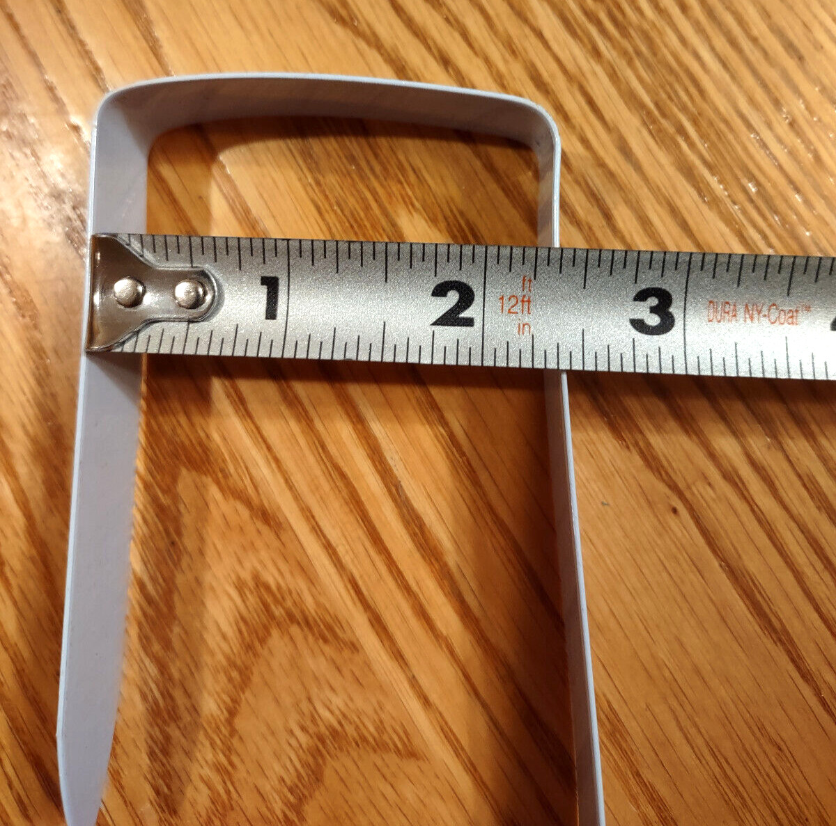 Metal Over the Door Wreath Hanger White 9.5 in Long Up to 2.25 in Door Width