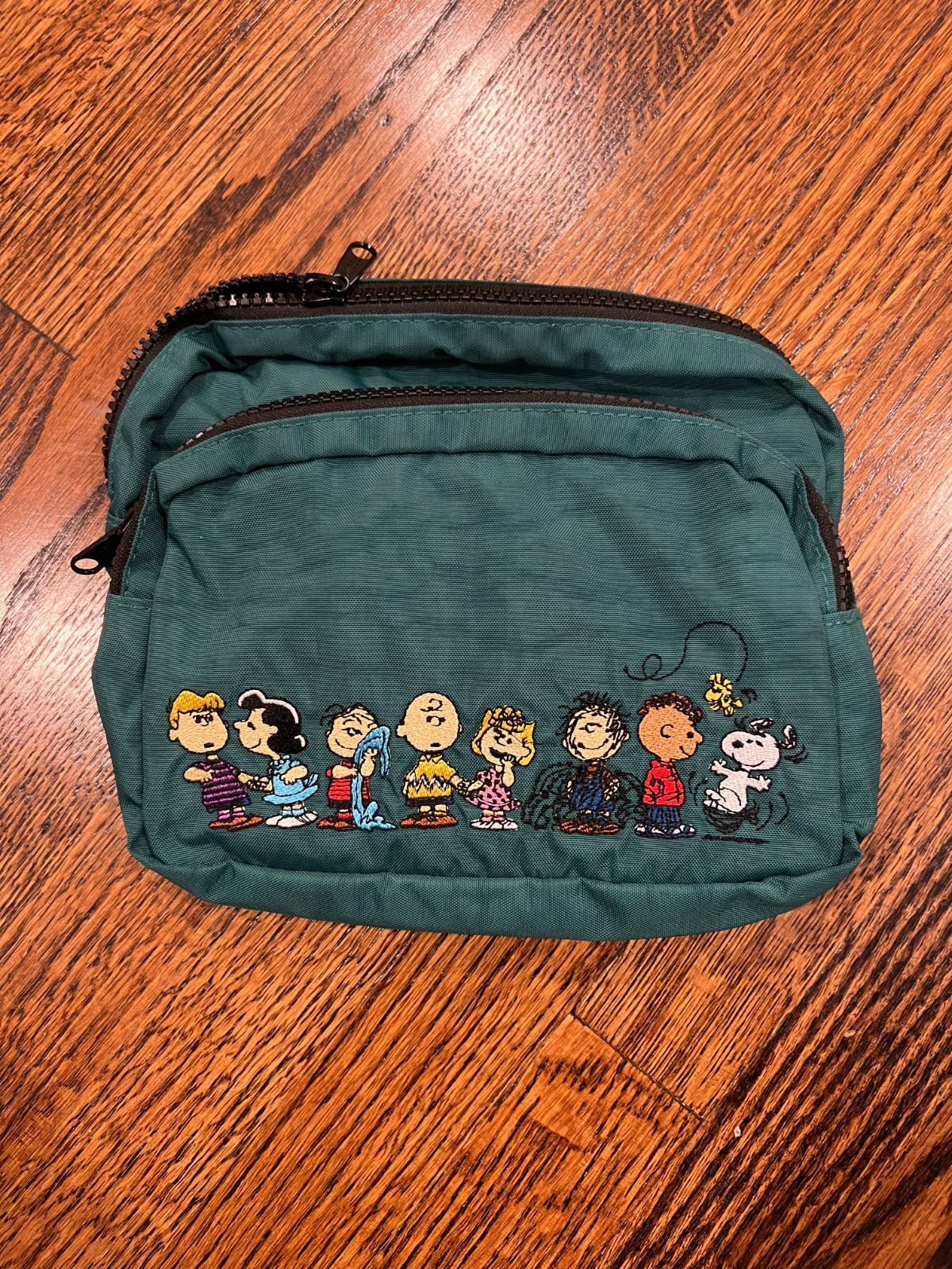 BAGGU Peanuts Embroidered Green Fanny Pack Crossbody Bag Used