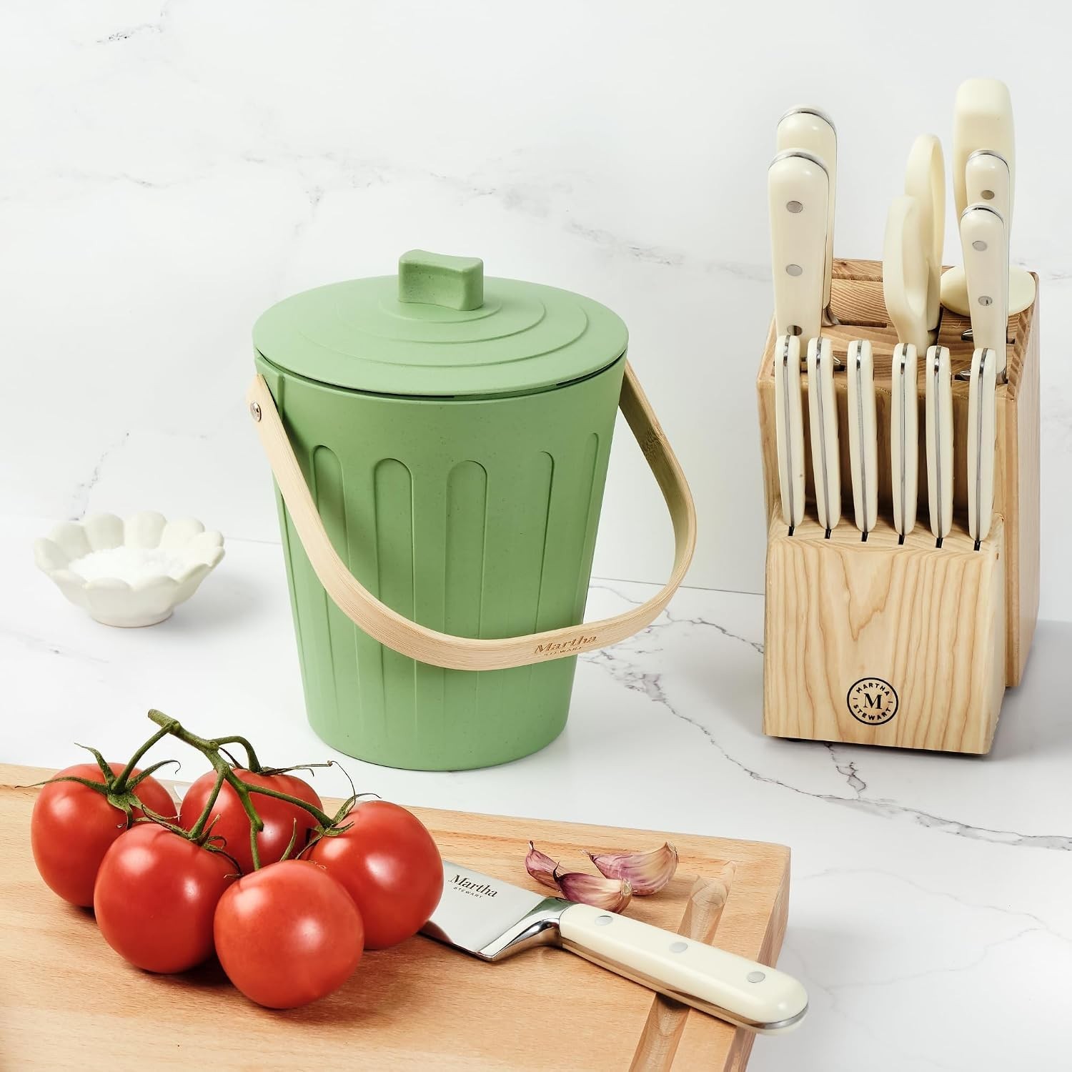 Martha Stewart Countertop Compost Bin .7 Gallon Sage Green w/ Filters NEW