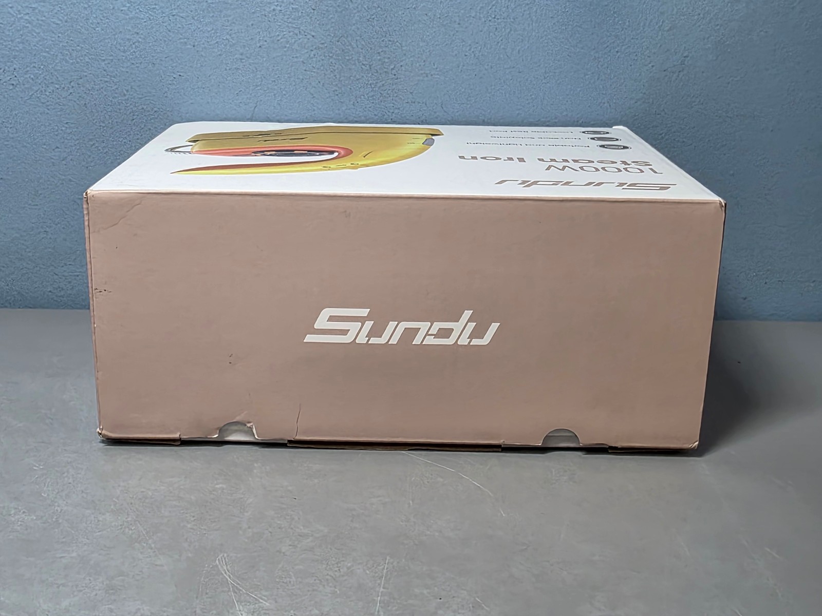Sundu 1000W Portable & Lightweight Steam Iron w/ Lockable Rest Pad in Yellow