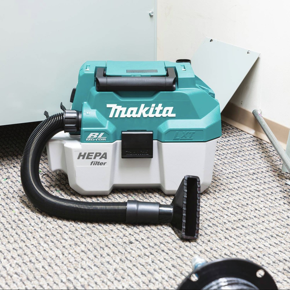 Makita XCV11Z 18V LXT Li-Ion HEPA Dust Extractor/Vacuum (Tool Only) New