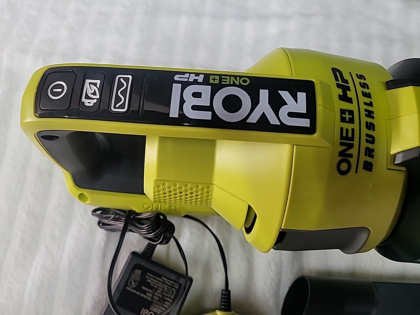Ryobi HP18V Wireless Brushless Stick Vacuum Slightly used NO Battery Charger