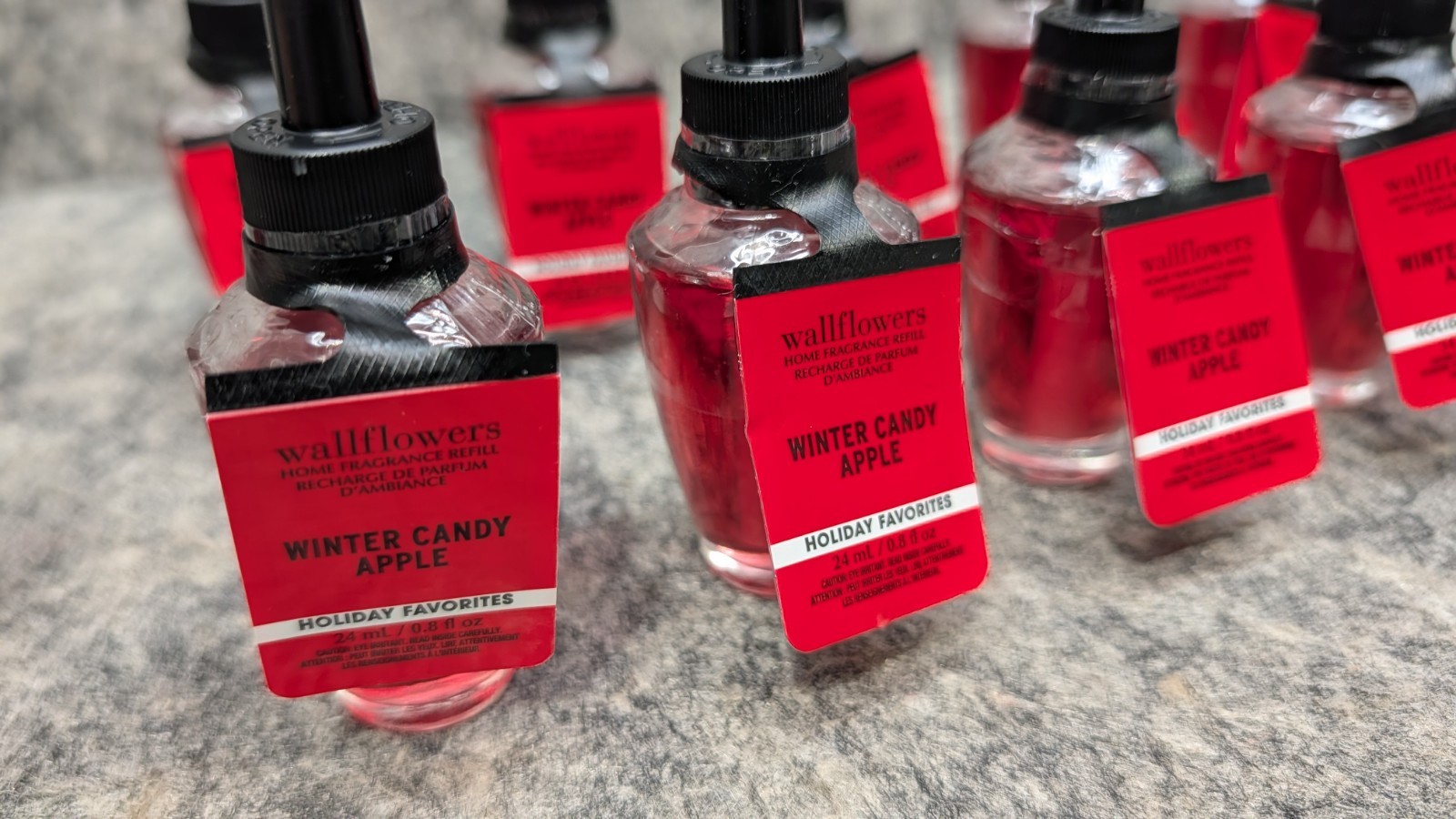 🔥10 + 1🔥 Bath & Body Works Wallflower WINTER CANDY APPLE Bulbs 0.8 fl oz