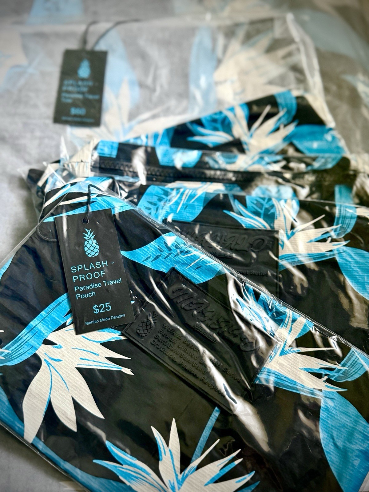 Splash-Proof Packable BEACH BAGS! TOTE ONLY White/Blue 19×14.5×6
