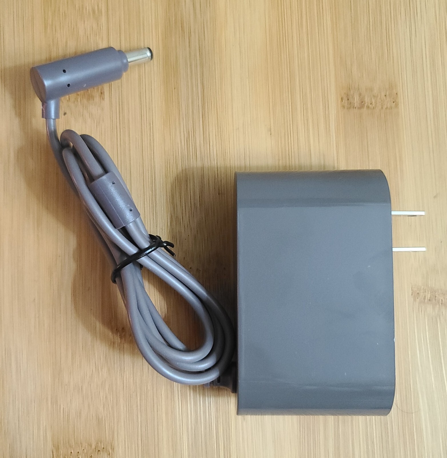 Replacement Charger for Dyson 21.6V Battery Model# 205720-02