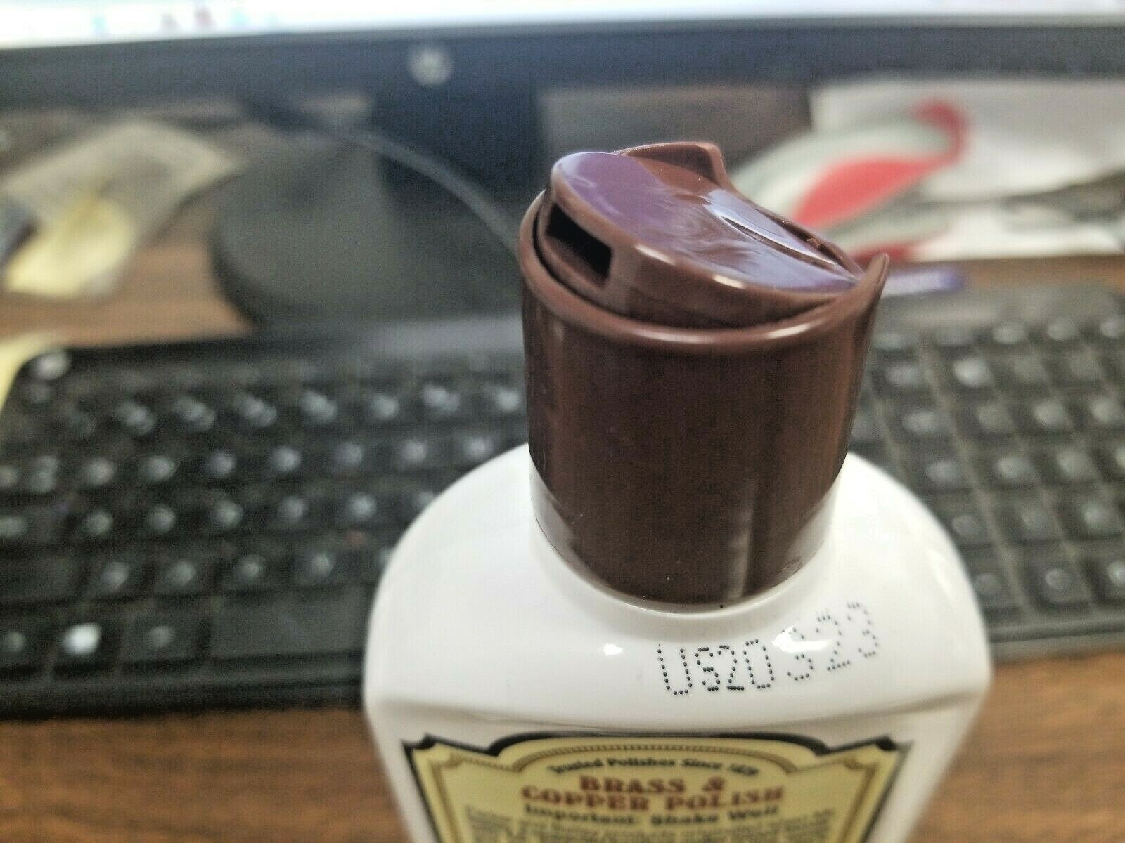 PARKER & BAILEY BRASS & COPPER POLISH CLEANER CLEANS, SHINES, PROTECTS (ONE)