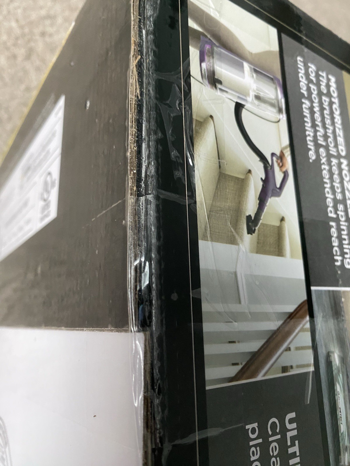 Shark – PowerDetect Upright Vacuum with DuoClean Detect Technology – AZ4002