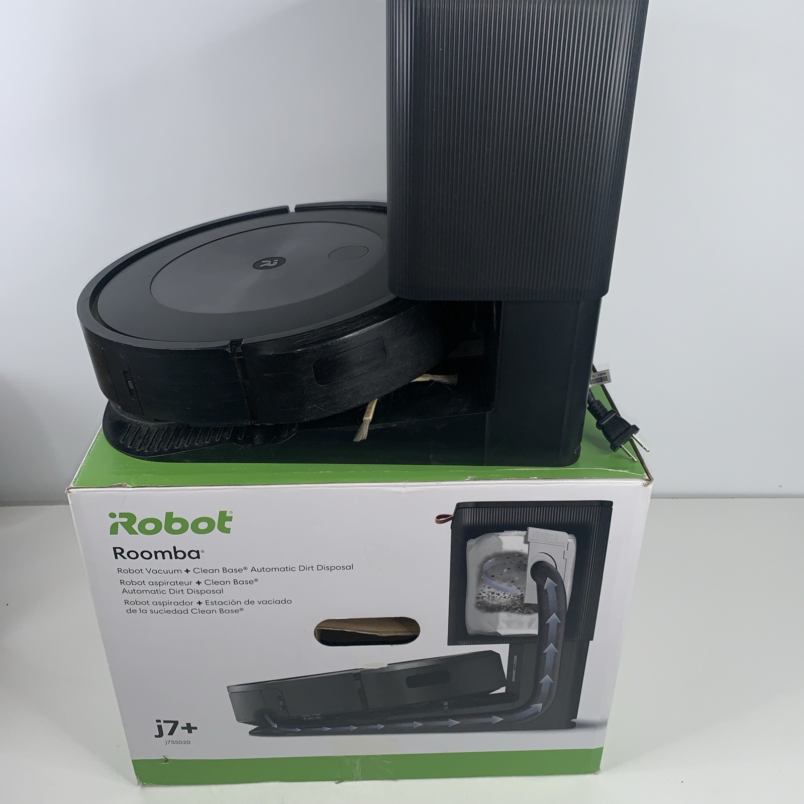 iRobot Roomba J7+ J755020 Self-Emptying Vacuum Auto Dirt Disposal FOR PARTS/FIX