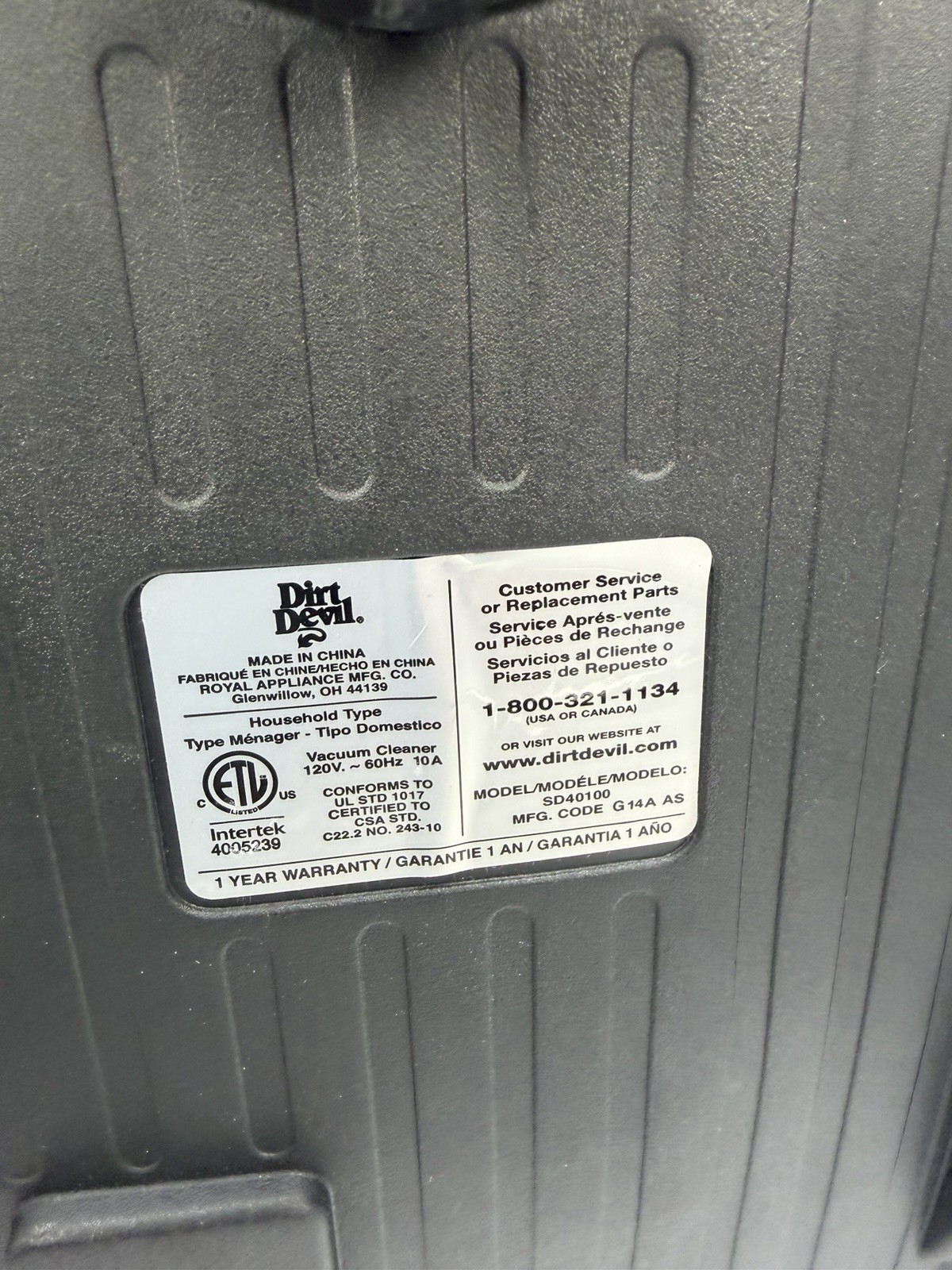 Dirt Devil Featherlite Cyclonic Canister Vacuum SD40100