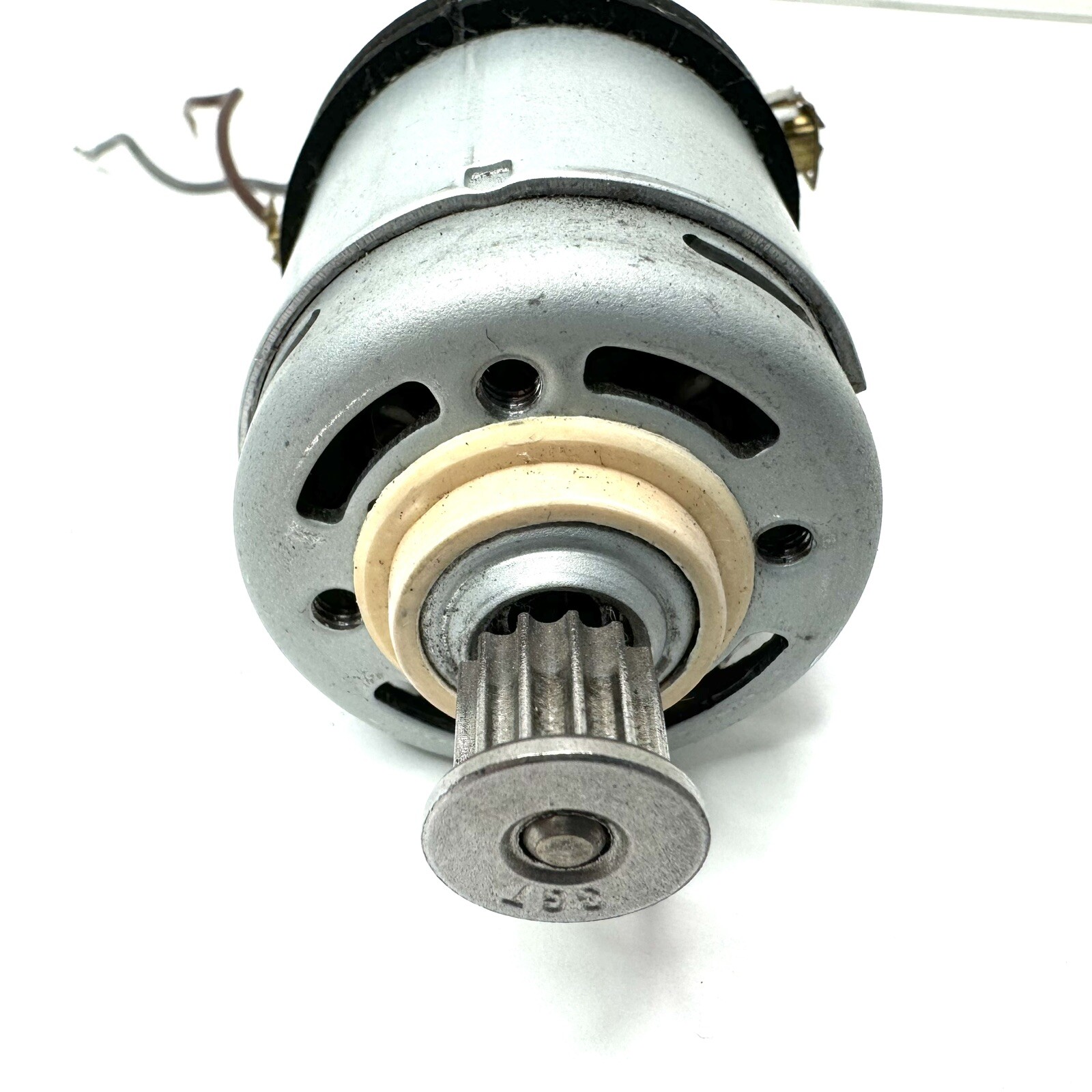 Shark ZU62 ZU60 ZU62C SMALL 120 VOLT 60Hz GEARED BRUSHROLL MOTOR Genuine Part