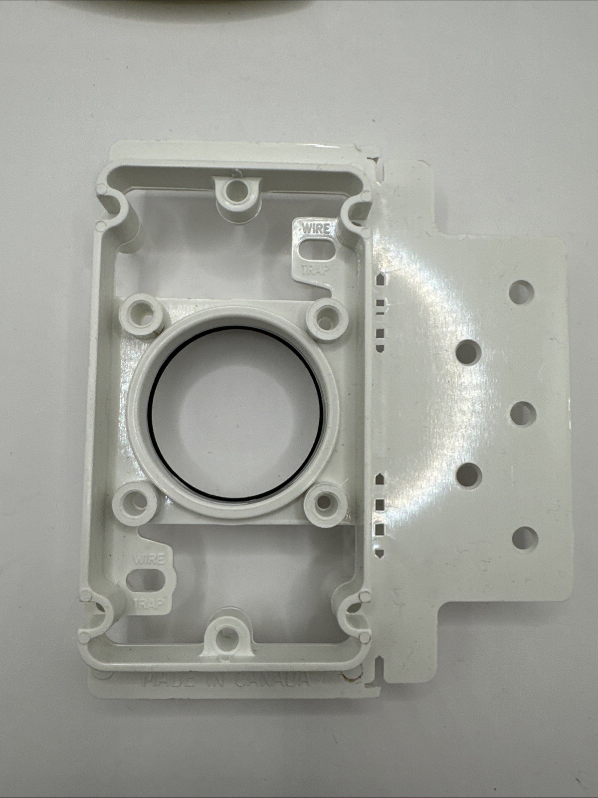 Plastiflex Central Vac Mounting Plate SV8001 +Full Door Face Plate Almond SV8030