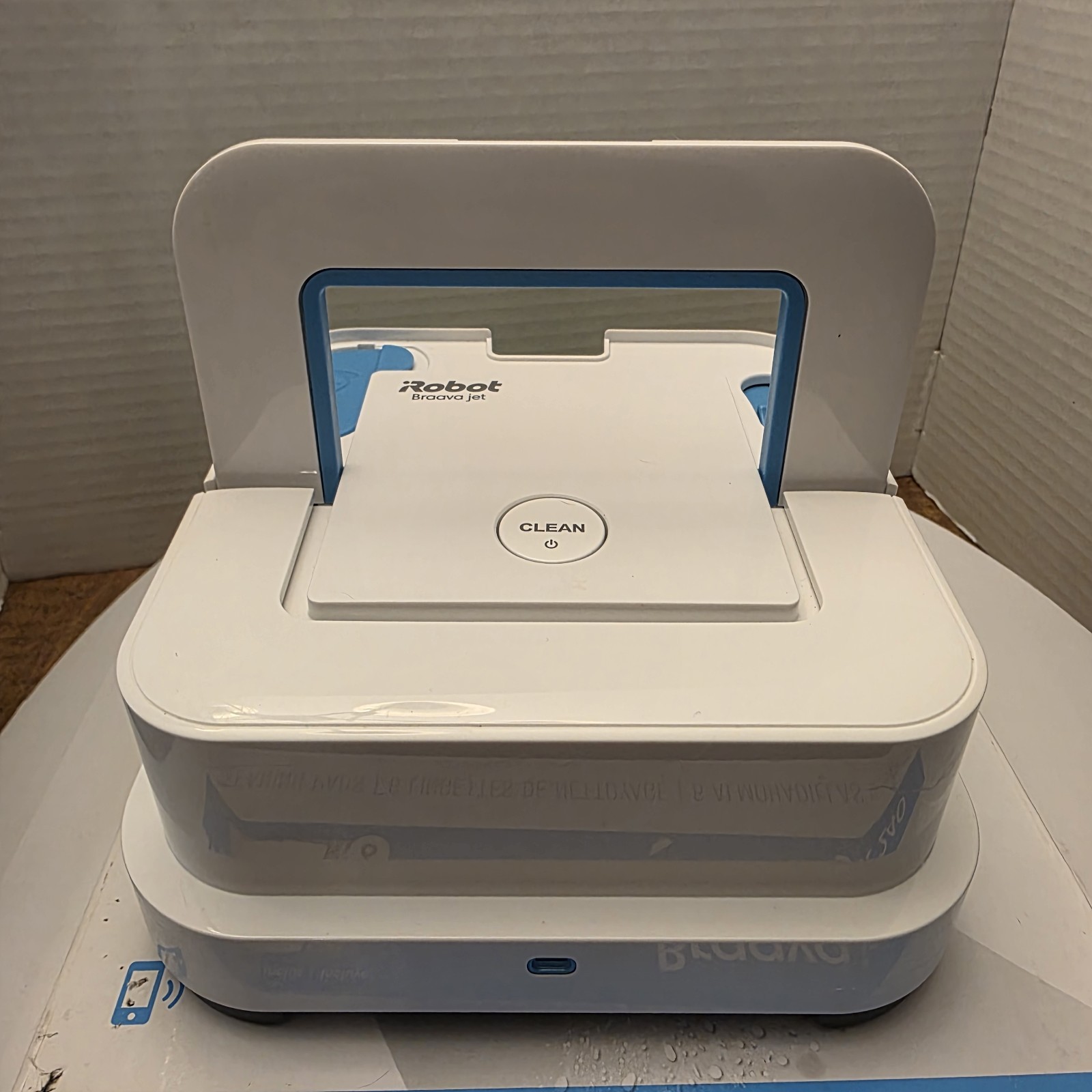 iRobot Braava Jet 240 APP CONTROL MOPPING ROBOT EX CONDITION BOX MANUALS PADS