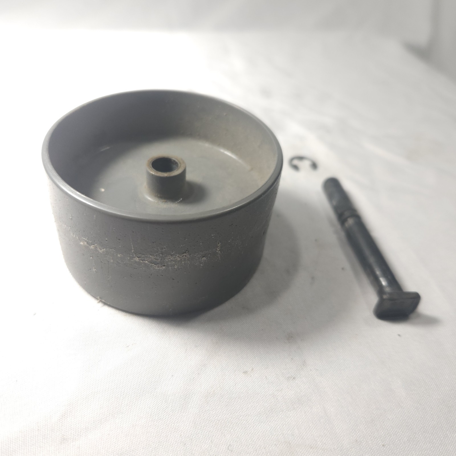 Vintage Hoover Green Convertible Vacuum U4101 Part: Gray Front Wheel 38522-012