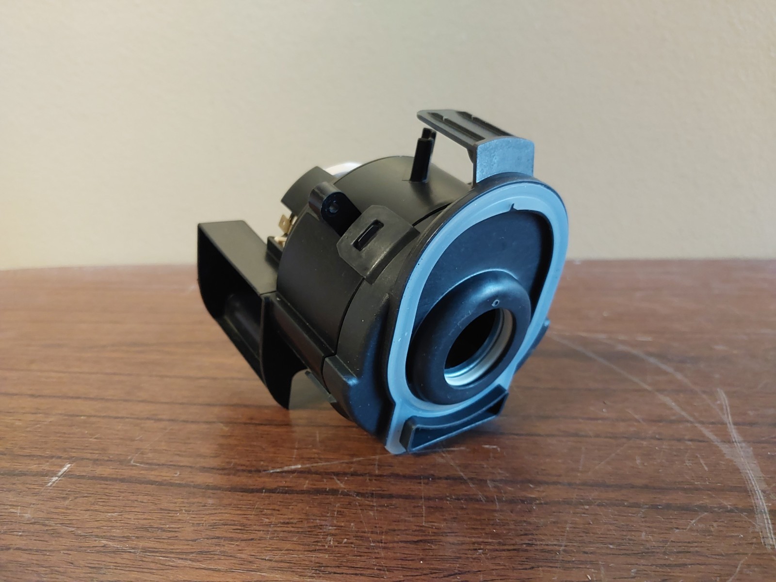 Shark WD201 HydroVac XL 3-in-1 Vacuum ( OEM Main Front Motor with Case )