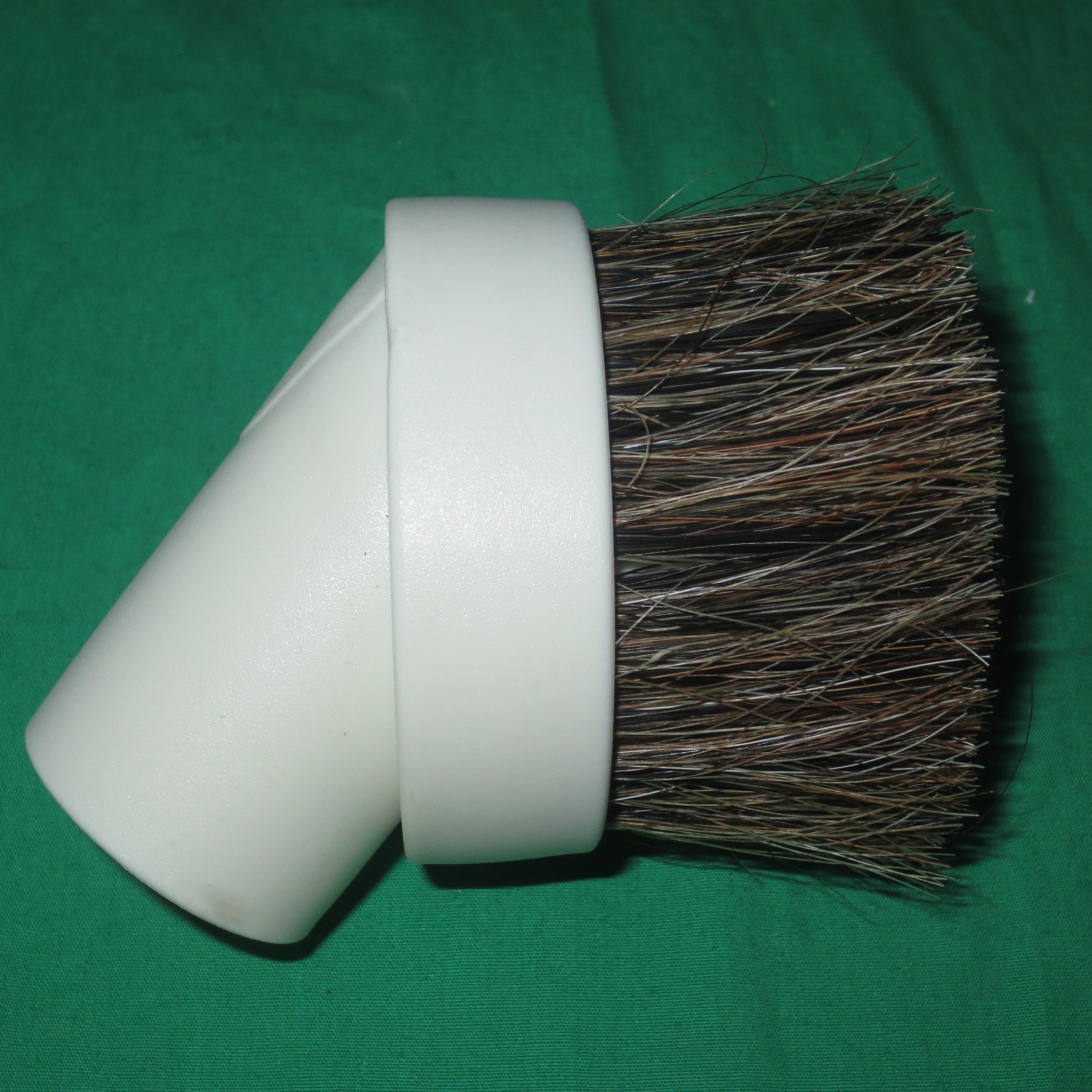 White 1 1/4″ Universal Horse Hair Dust Brush Fit 1.25″ Attachment Vacuum Tool