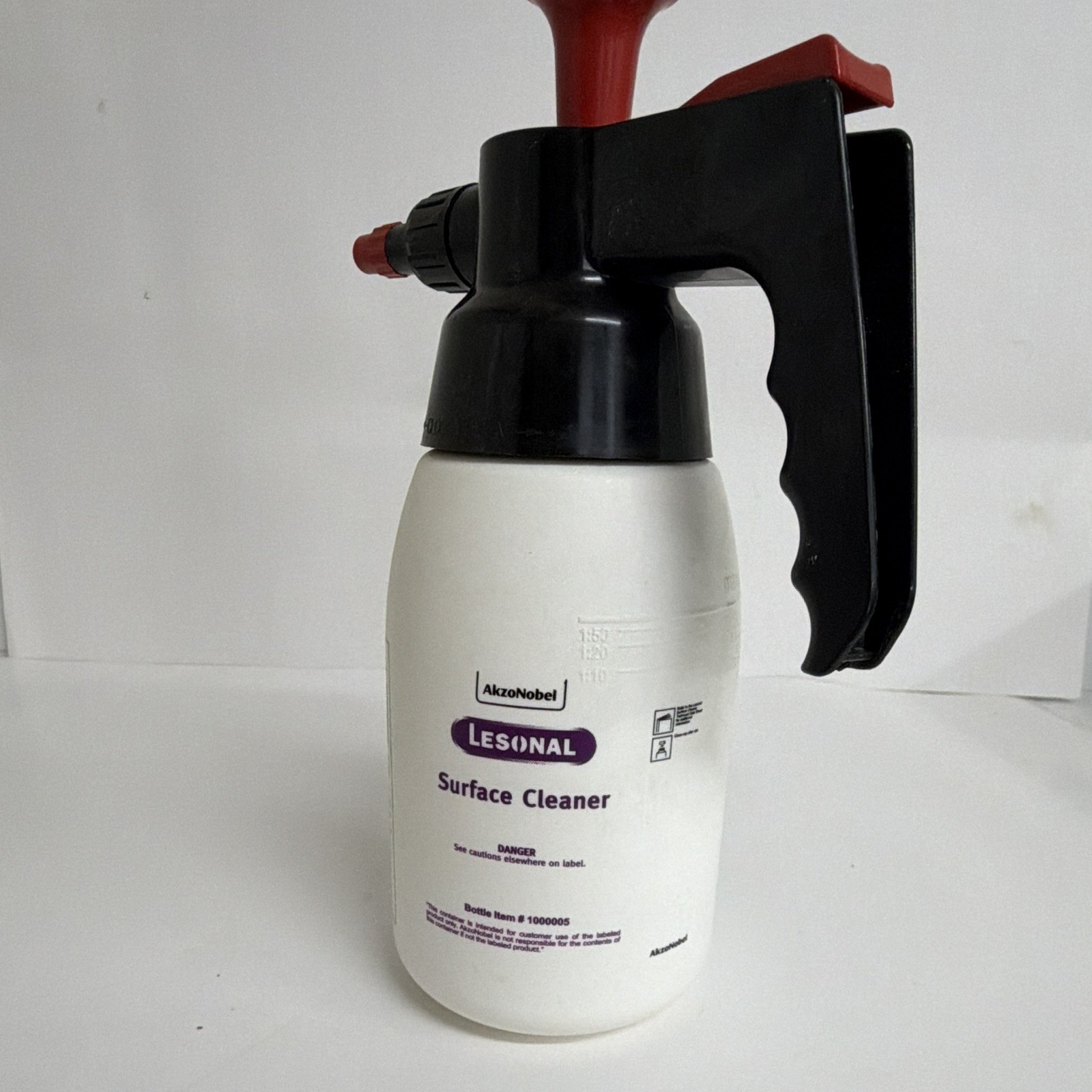 Lesonal Surface Cleaner Spray, Professional Use, 1L Handheld Bottle, MPN 1000005