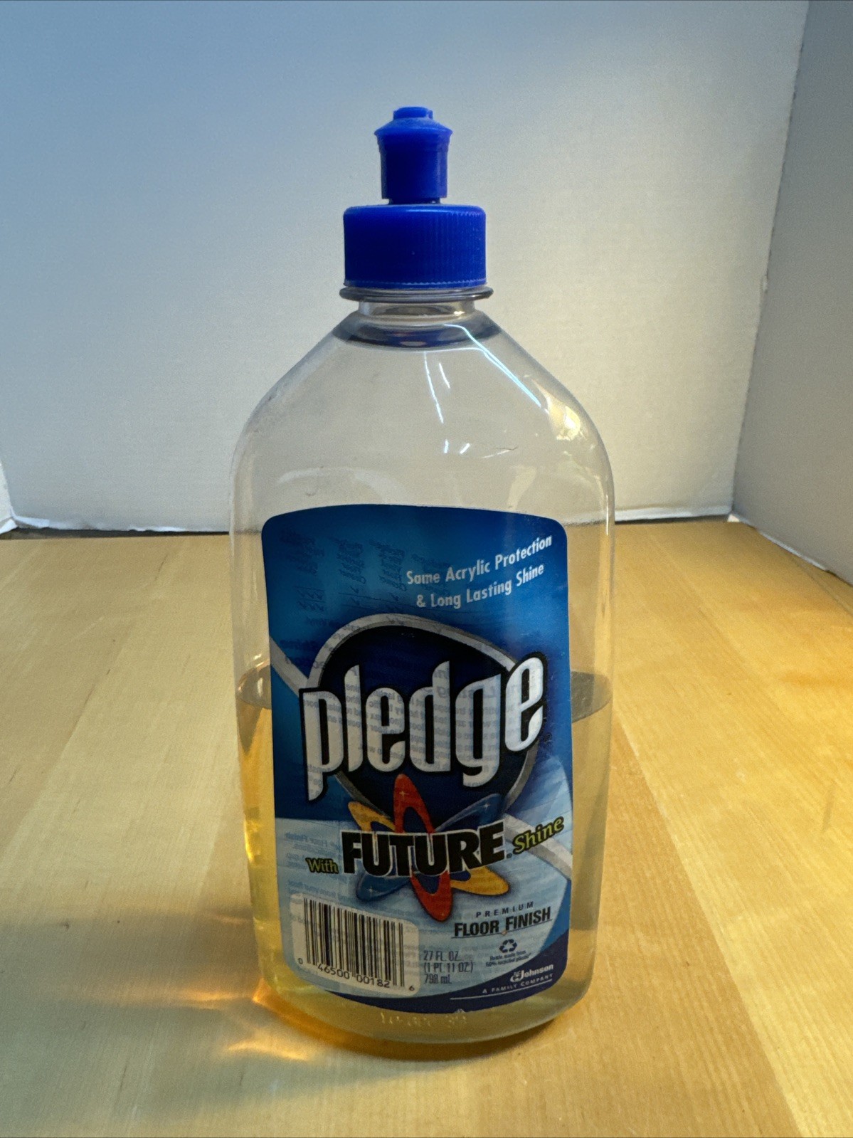 Vtg Pledge Future Floor Finish 27 oz Long Lasting Shine Acrylic Wax Cleaner 1/2