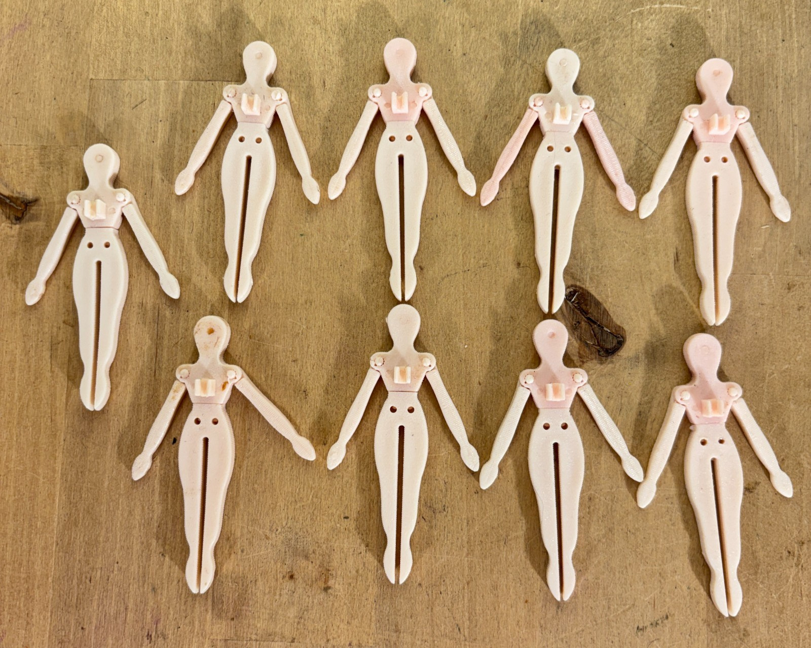 Set of 9 Retro Figural Clothespins, Pink Women w Jointed Arms, 3″ Vintage Kitch