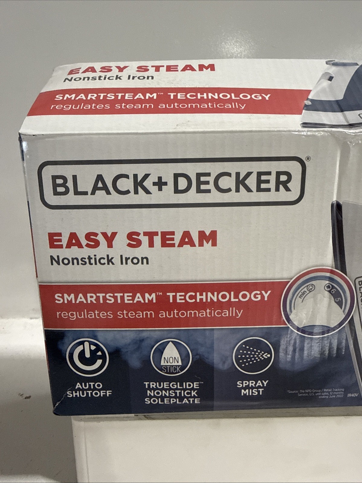 BLACK+DECKER Steam Iron for Clothes with Auto Shutoff & TrueGlide Soleplate