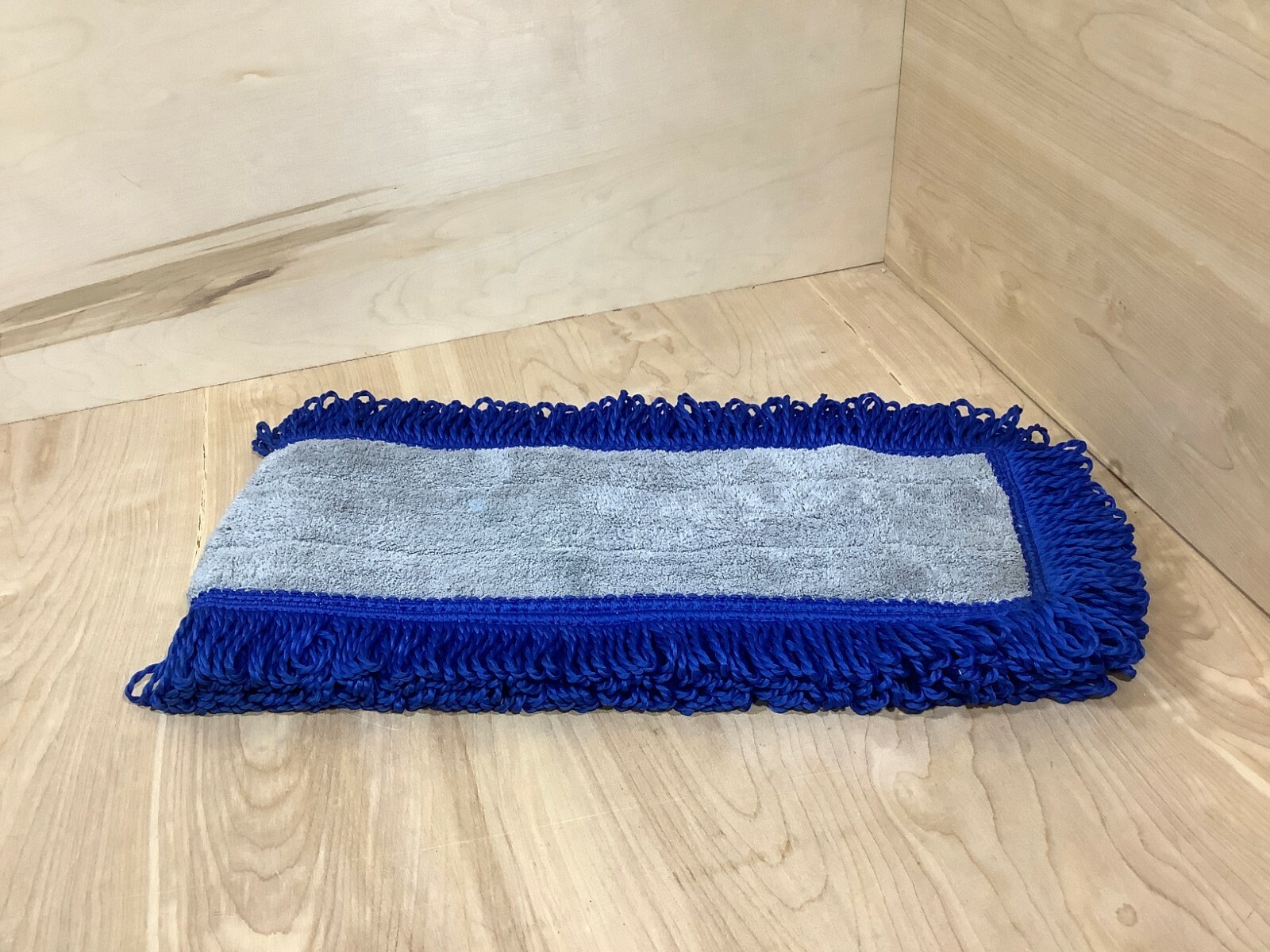 36″ Red Microfiber Dry Pocket Dust Mop with Canvas Back by MyXOHome Brand New