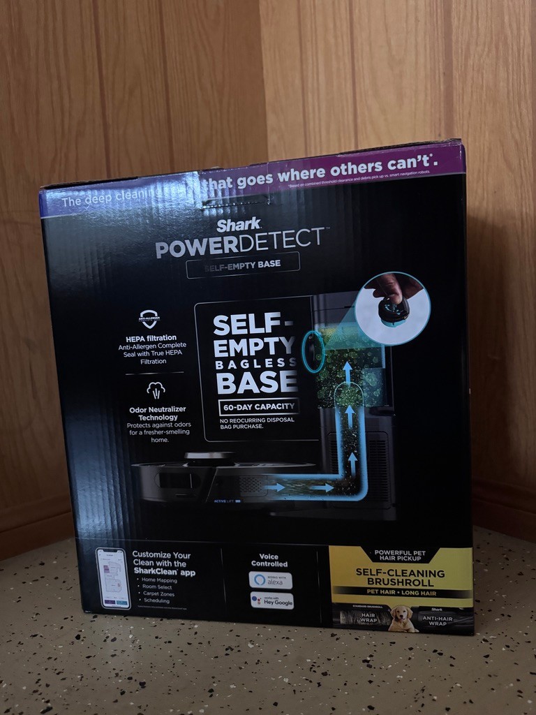 Shark PowerDetect Self-Emptying Robot Vacuum – RV2820AE | NEW IN BOX