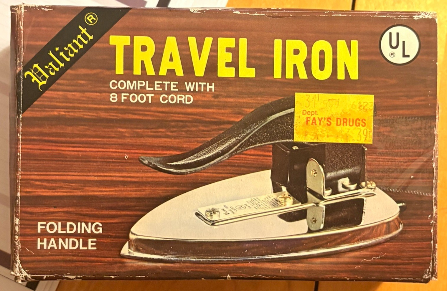 🔥Vintage 1979 Valiant Travel Iron with Fold Down Handle NOB! Rare