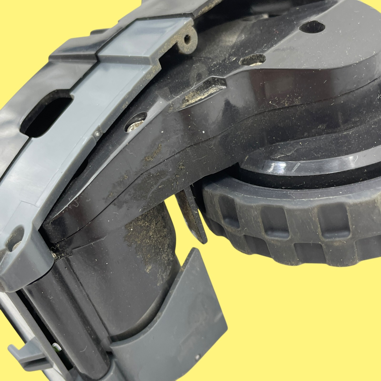 OEM iRobot Roomba Left Wheel ONLY e5 e6 i3 i4 i5 i6 i7 i8 J6 J7 #0190 Z31/16