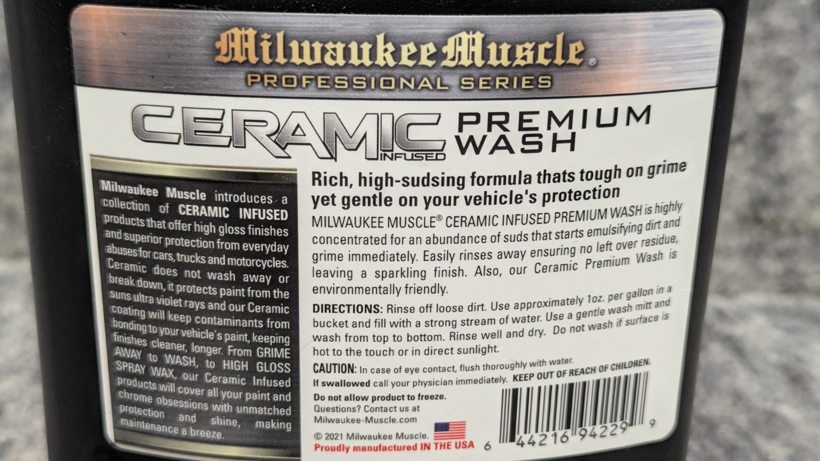 Milwaukee Muscle Car 50 Fl Oz Professional Ceramic Car Wash Soap for Auto, Cars
