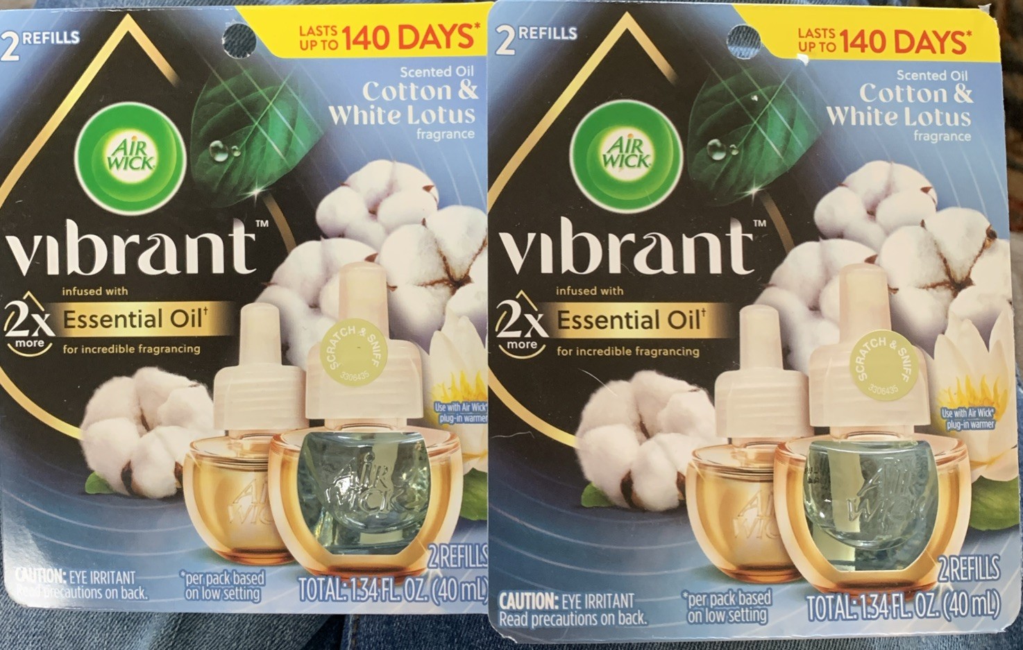 4 Air Wick Vibrant Scented Oil Refills Cotton & White Lotus – Up To 140 Days