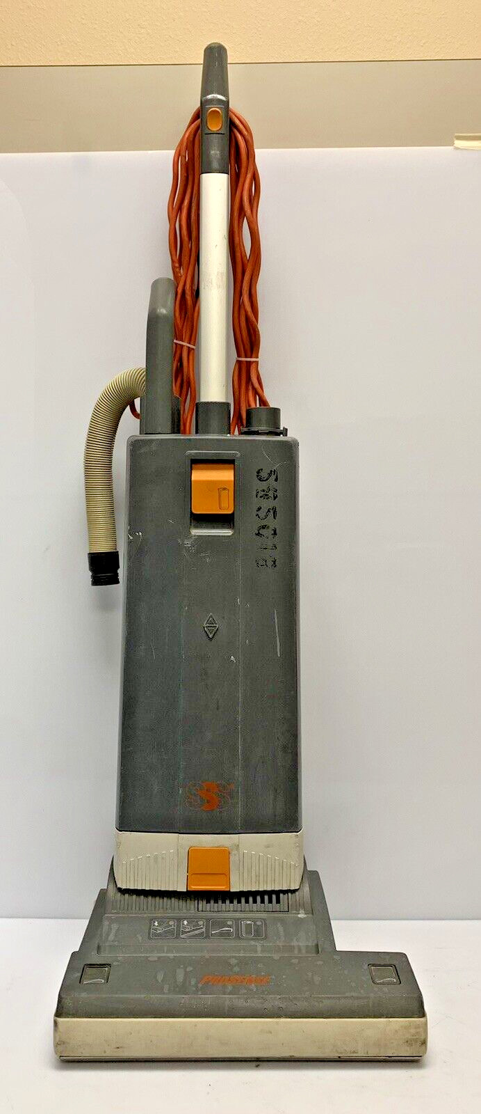 SSS Prosense P15 K 010391 120V 60Hz 6,8A Commercial Upright Vacuum