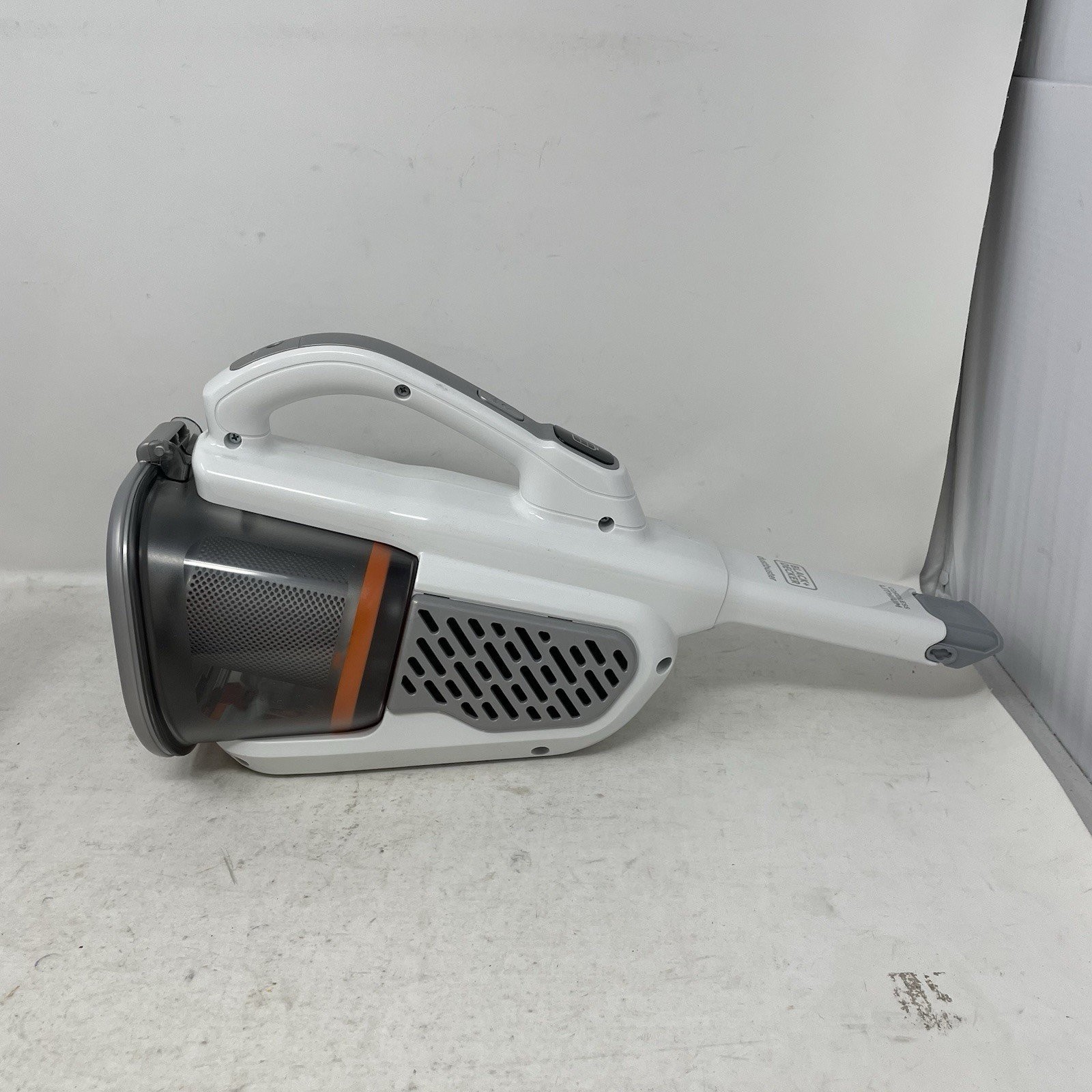 Black+Decker White Handheld Vacuum Cleaner HHVK320J10 *No Charger*
