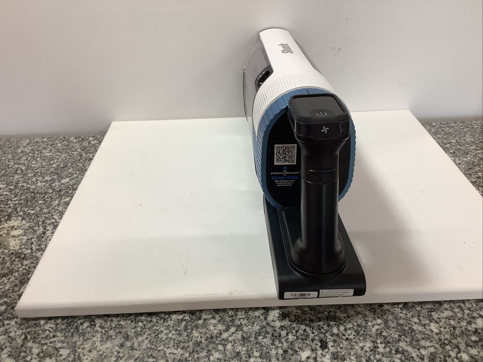 Shark Pro Cordless Vacuum Clean Sense IQ IZ562H – Motor & Canister W/ Battery