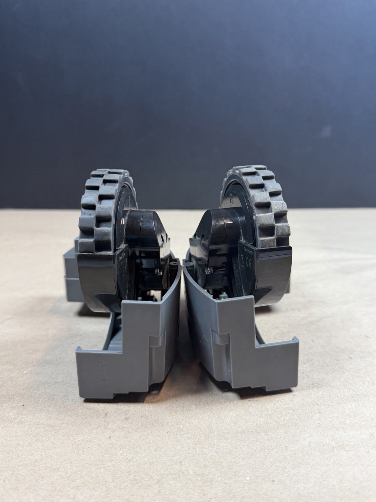 Genuine Irobot Roomba 600 700 614 671 675 676 694 692 Left Right Wheel Assembly