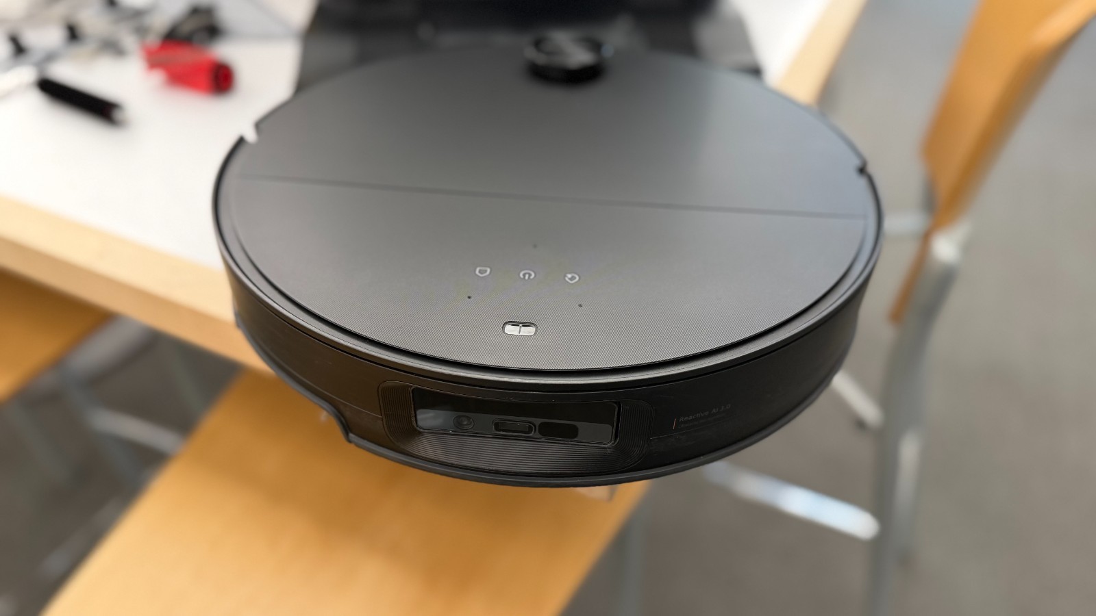 Roborock Saros 10 Robot Vacuum and Mop, 22,000Pa Suction, AI Obstacle Avoidance,