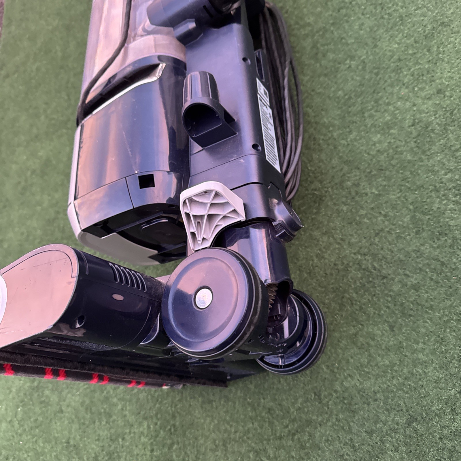 Shark Performance Plus Bagless Corded HEPA Upright Vacuum w/ DuoClean PowerFins