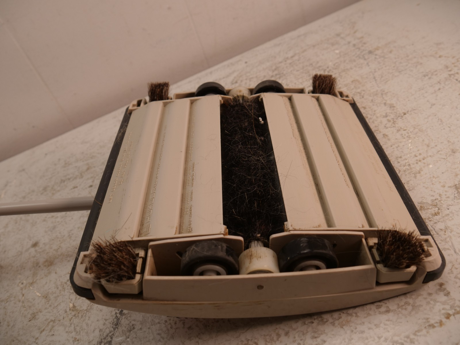 Vtg 70’s Hoky 23T Floor and Carpet Sweeper RotorBrush – Orange