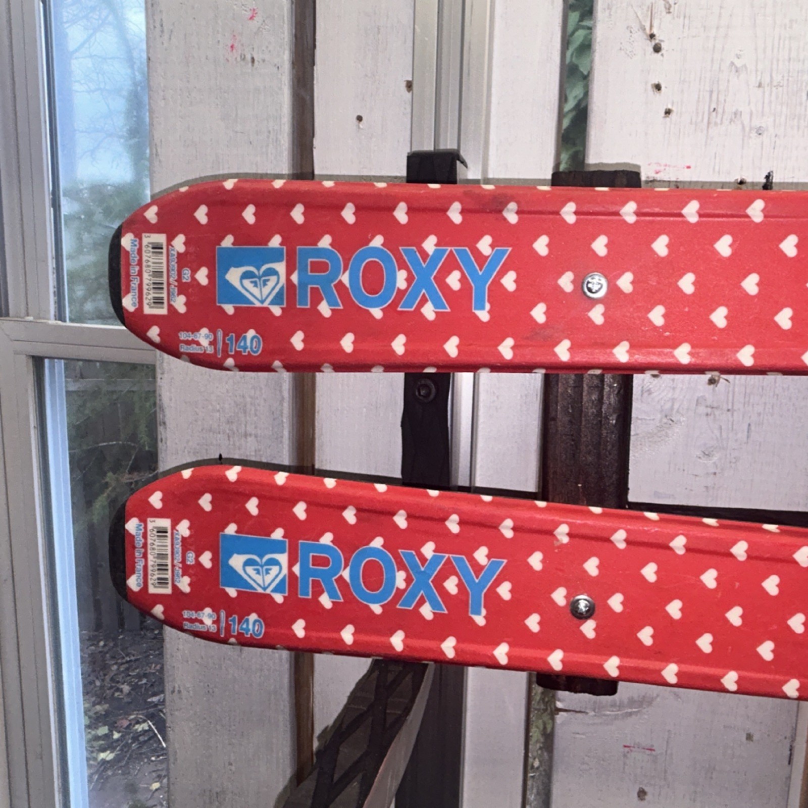 Roxy Girls Skis Red White Heart Pattern 140cm Retired Skis Wall Art Mounted B4BC