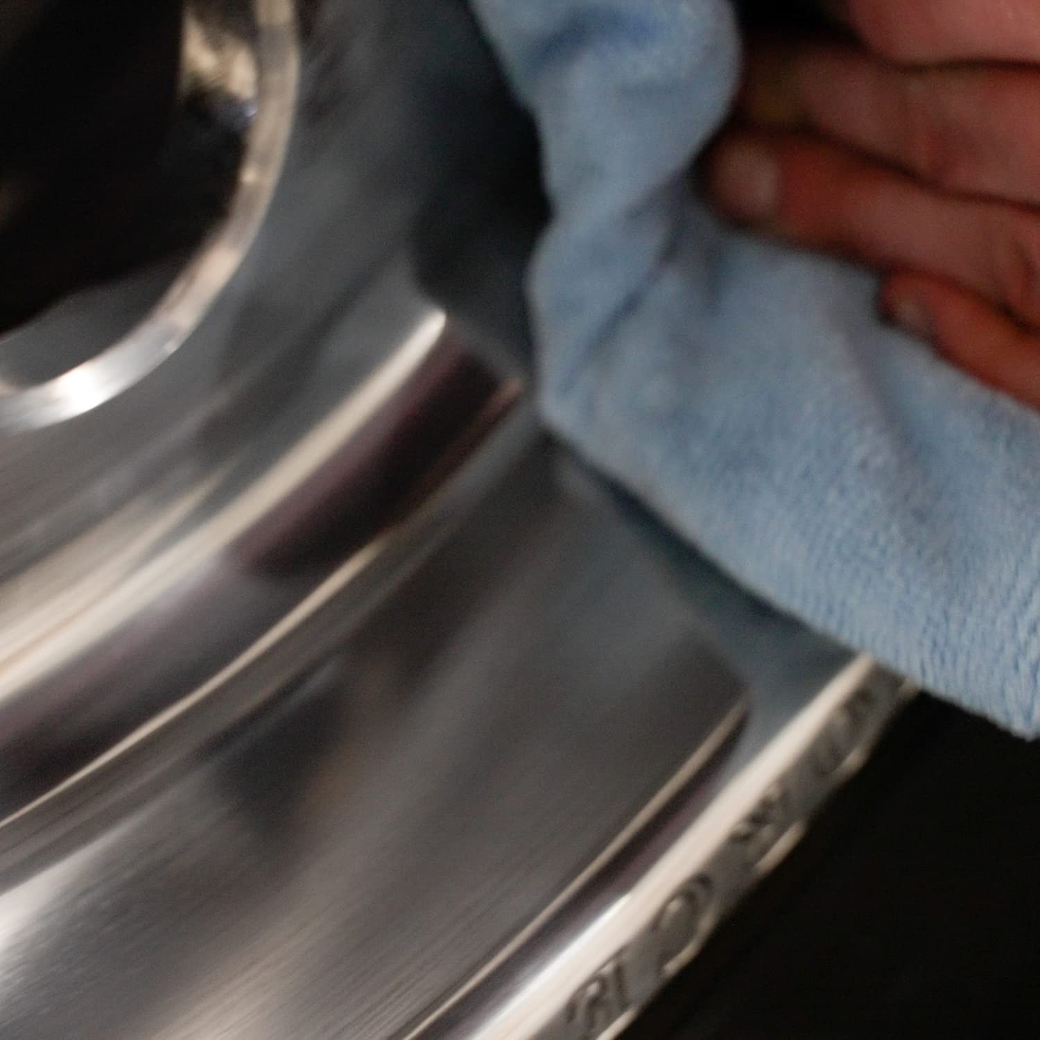 Metal Polish with Sealant Clean, Polish & Protect Aluminum, Brass, Chrome 12