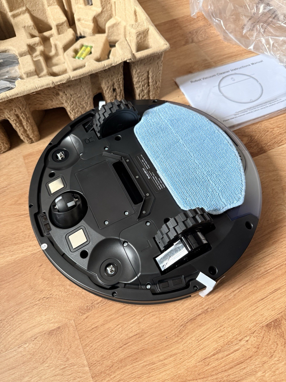 Onson BR151 WiFi Robot Vacuum Mop Cordless 100min 1400Pa Black