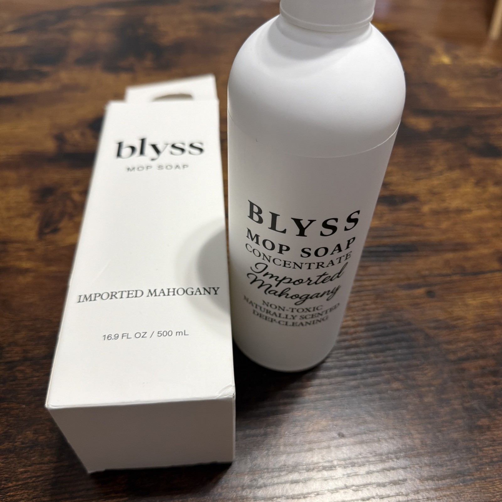 Blyss Mop Soap Concentrate Imported Mahogany 16.9 Fl Oz Exp 01/11/2028