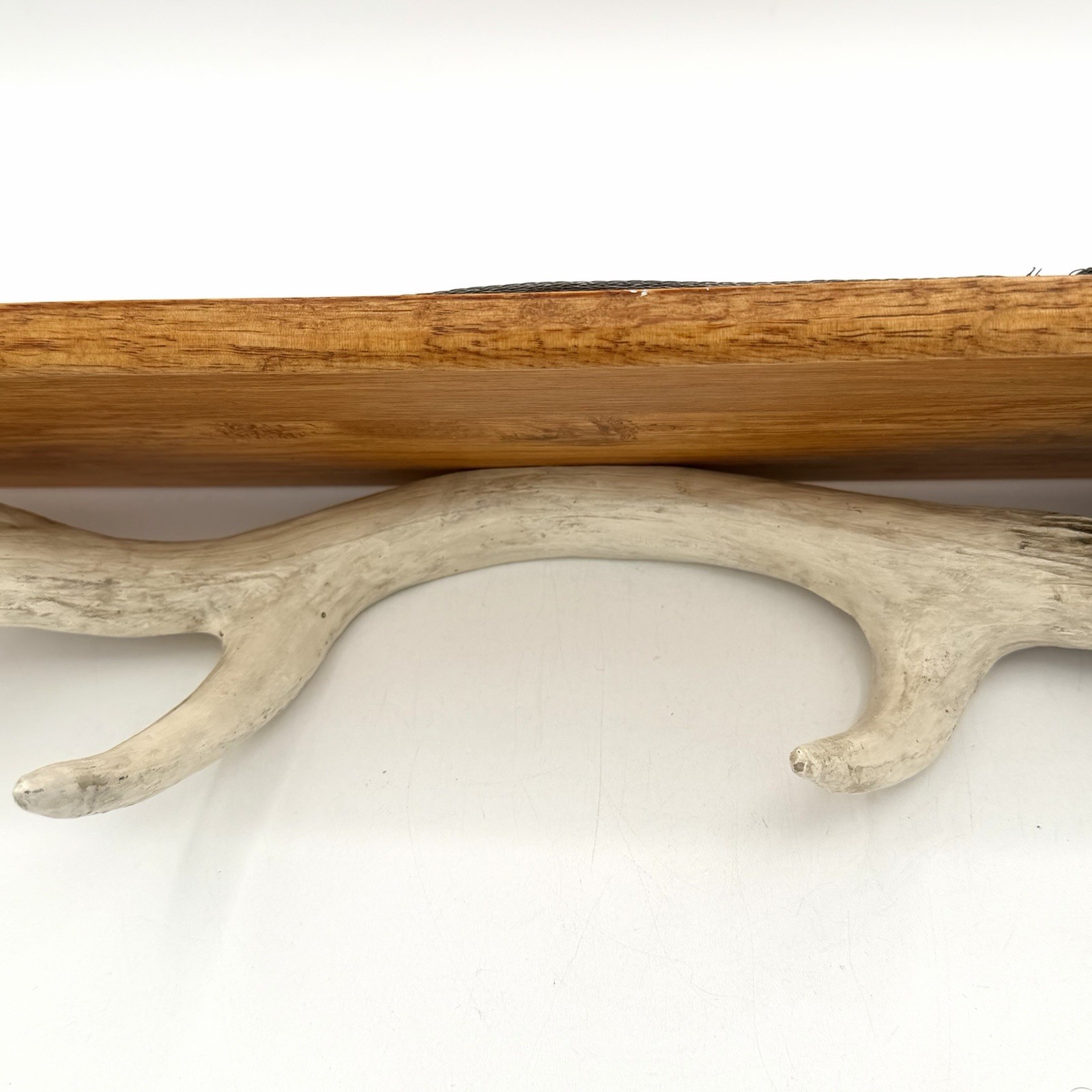 Rustic White Tail Deer Antler Wall Mounted Coat Hat Rack On Wood 17.5 X 4 Inch