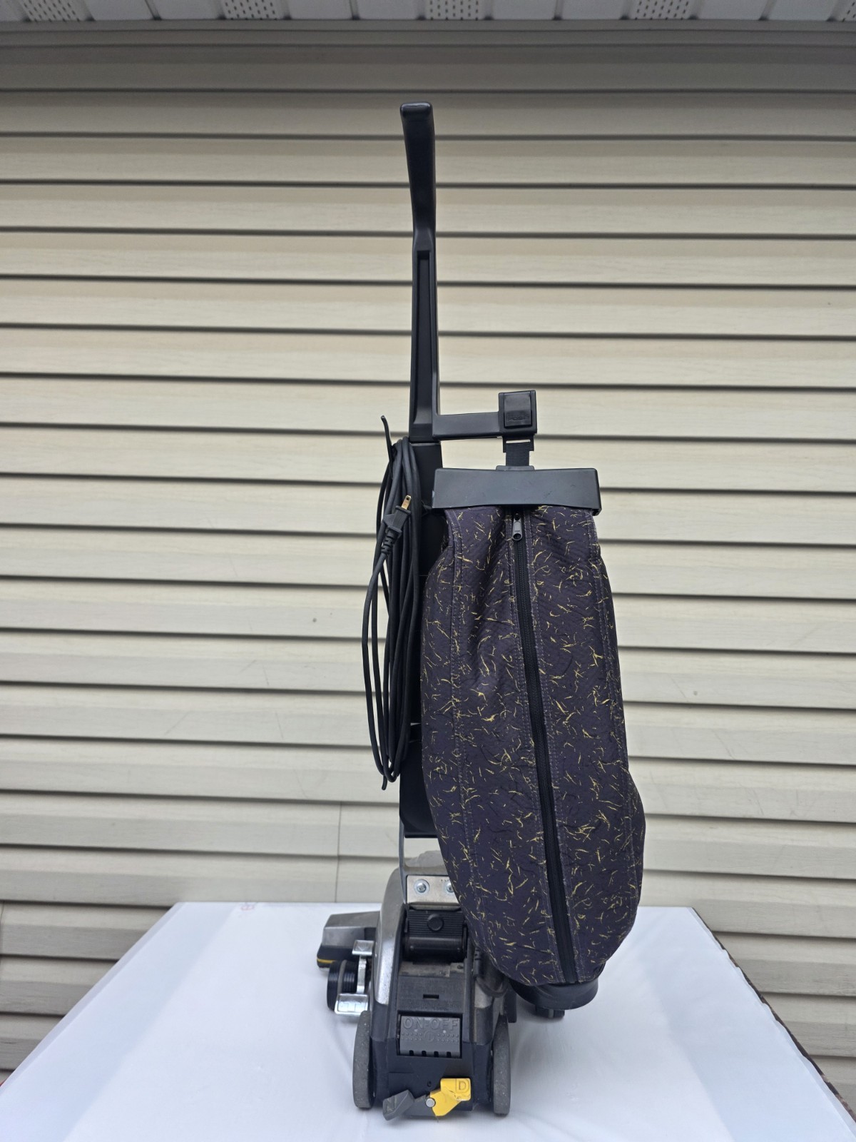 Kirby G6 2001 Limited Edition Vacuum Cleaner G6 Tested And In Great Working Cond