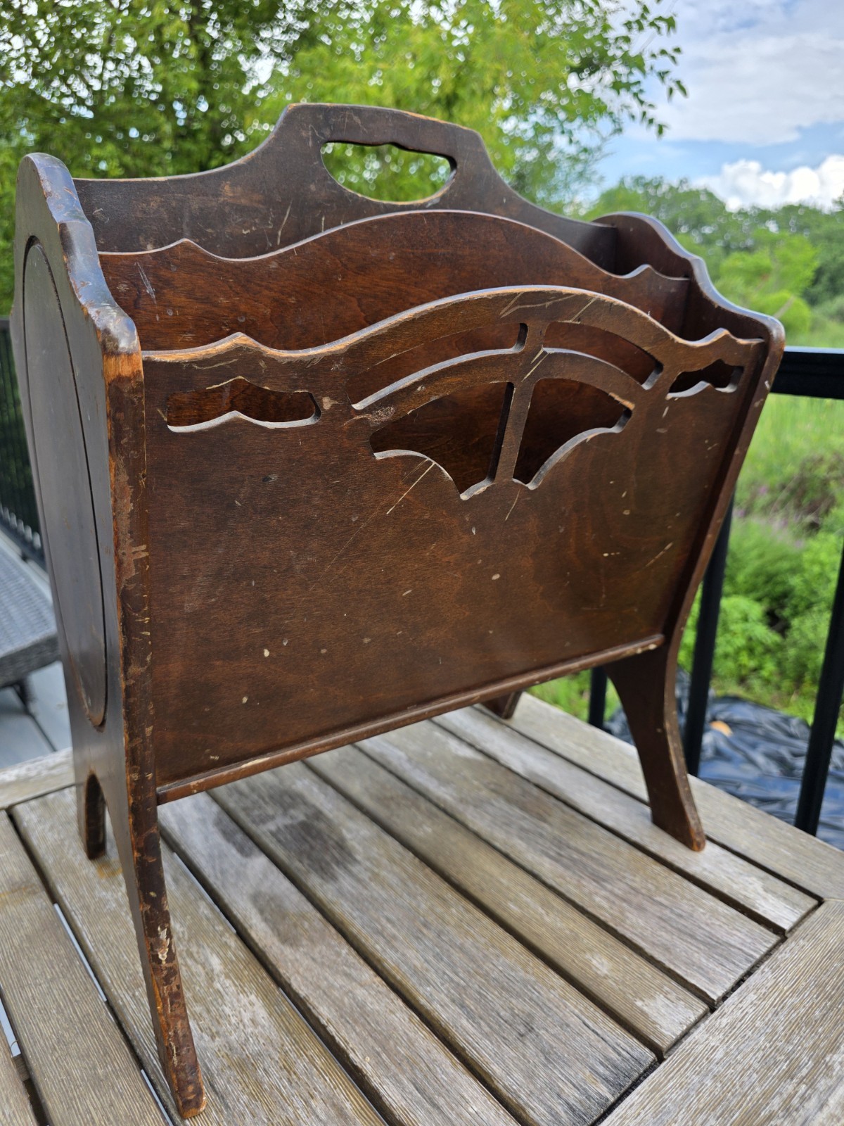 Vtg Wooden Magazine Rack Newspaper Holder Art Nouveau Dark Wood Cottage SU