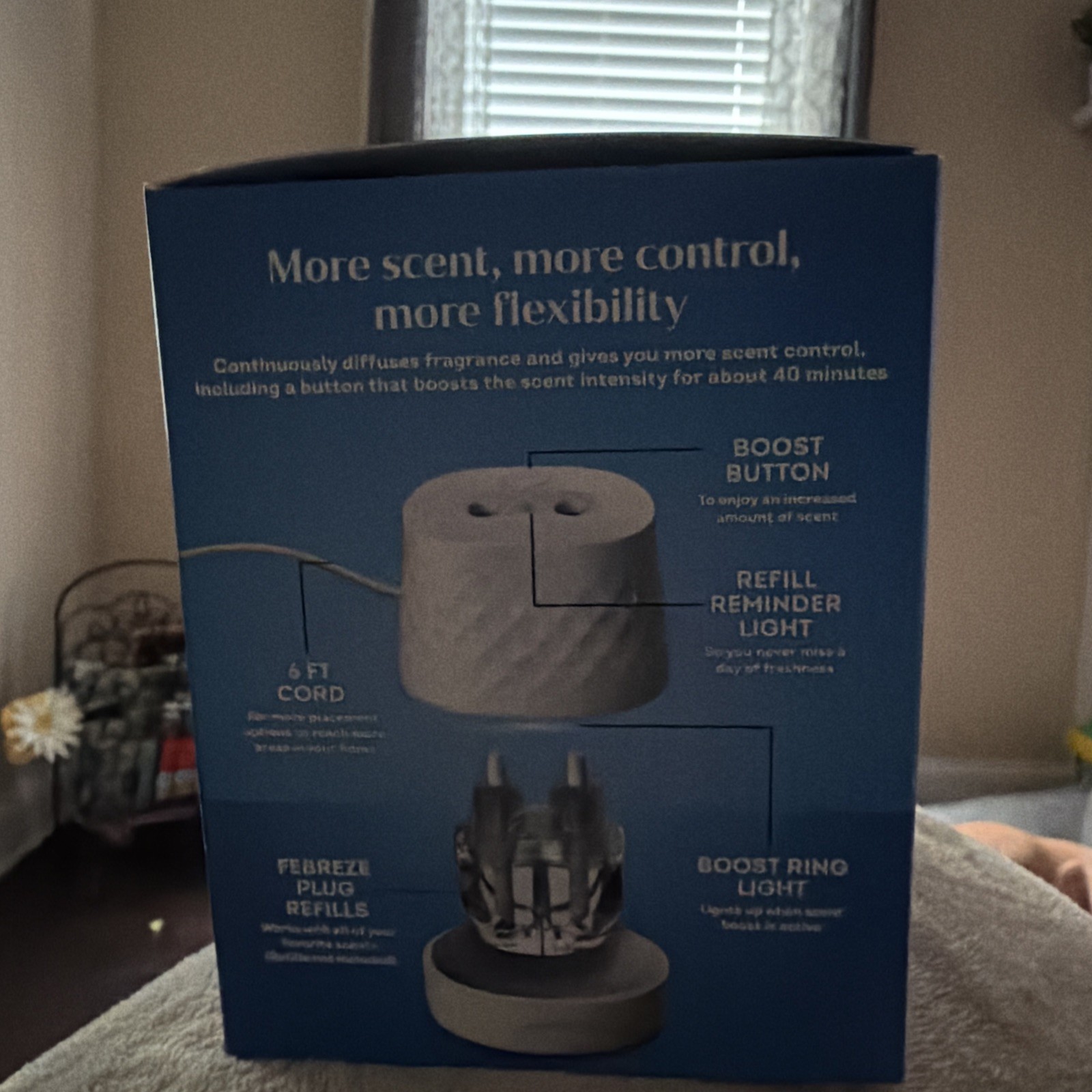 Febreze PLUG Scent Booster Continuous Scent Device Oil Diffuser New