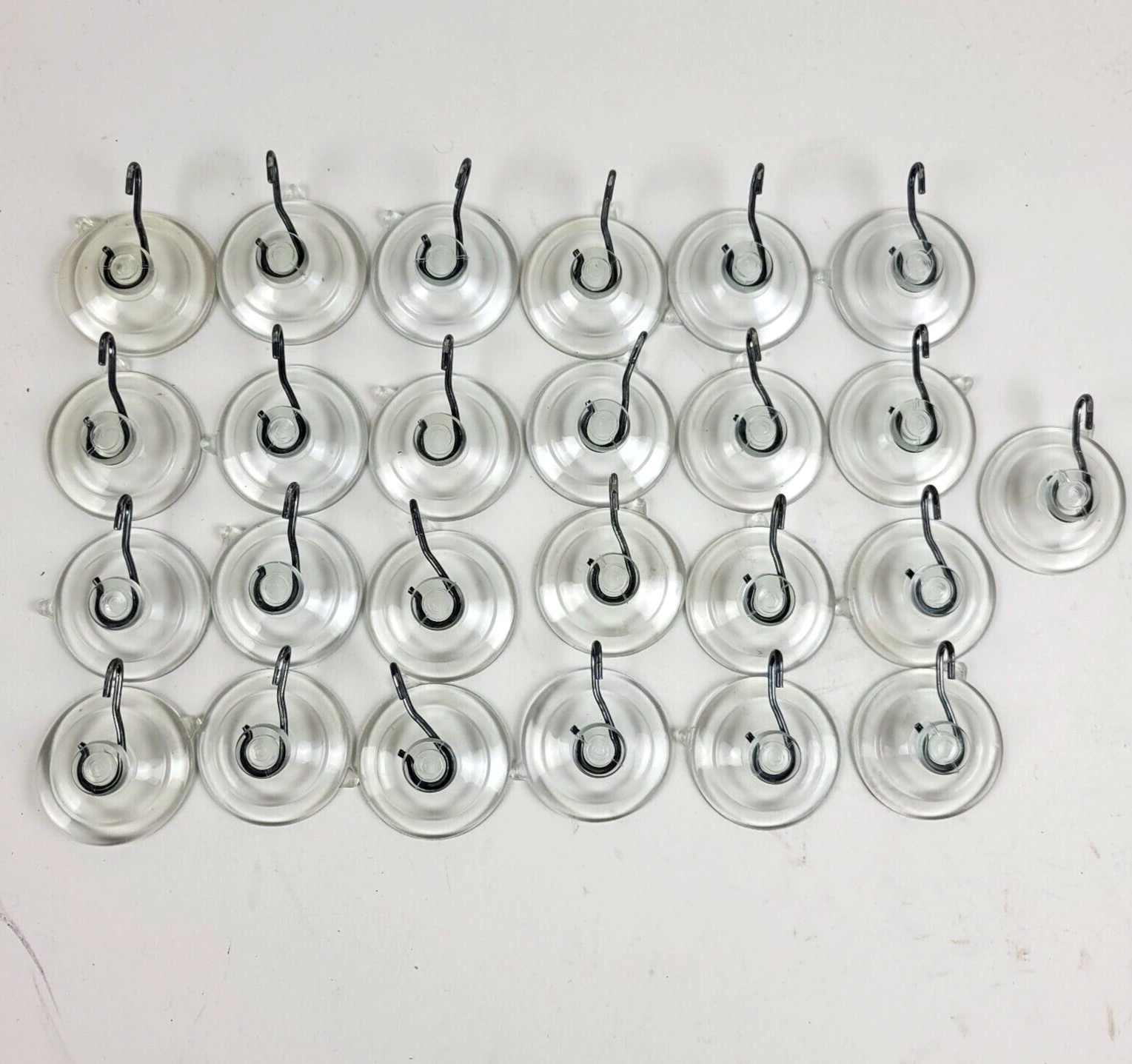 25 Pack 1-3/4 Inch 1.75″ Plastic Suction Cups with Metal Hooks Hook Decoration